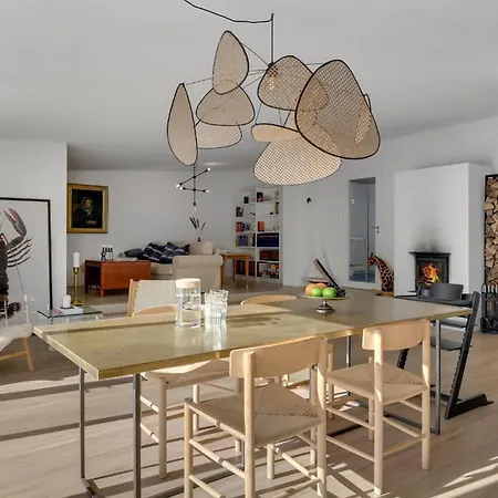 Stunning In With Kitchen Hébergement de vacances *