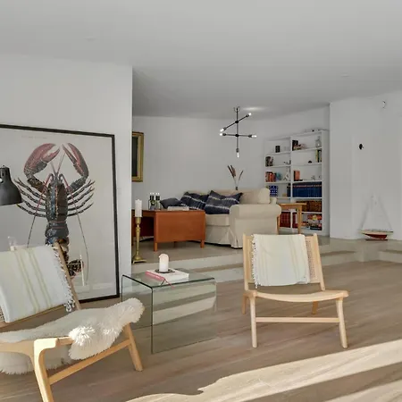 Stunning In With Kitchen Semesterbostad *