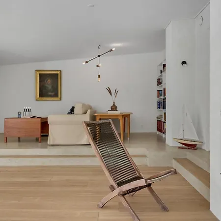 Hébergement de vacances Stunning In With Kitchen *