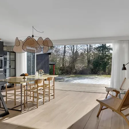 Hébergement de vacances Stunning In With Kitchen