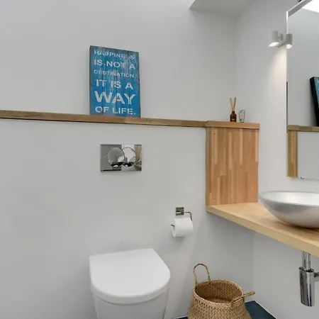 Stunning In With Kitchen Hébergement de vacances *